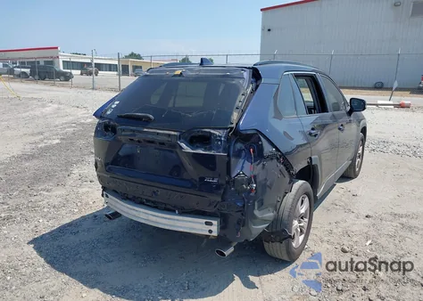 2019 Toyota Rav4 Xle z USA, uszkodzony, nr VIN JTMW1RFV0KD509631